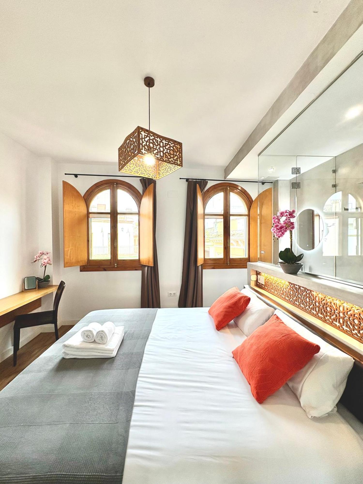 Unique House - Private Spa&Pool -StayinSevilla Kültér fotó