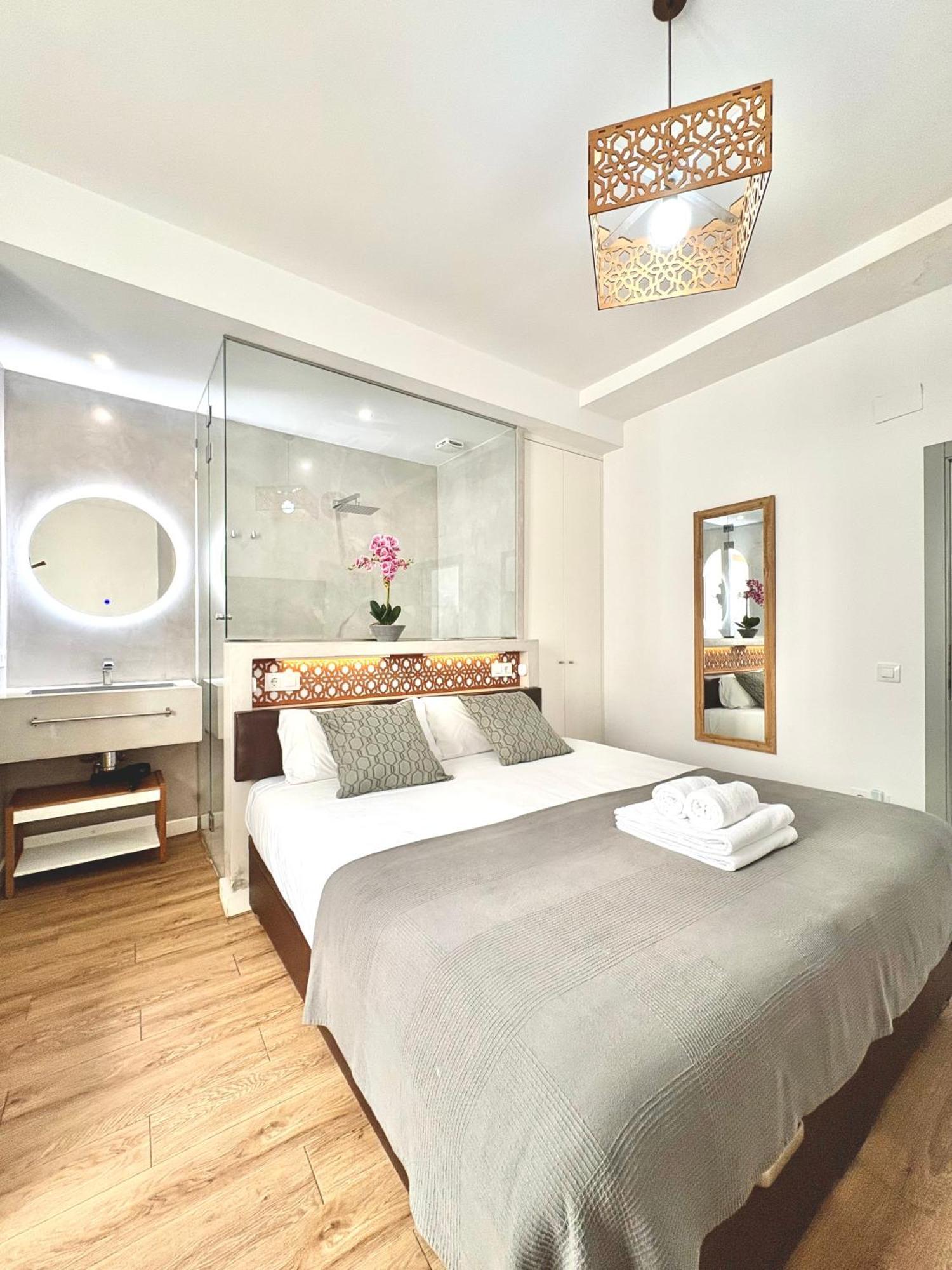 Unique House - Private Spa&Pool -StayinSevilla Kültér fotó