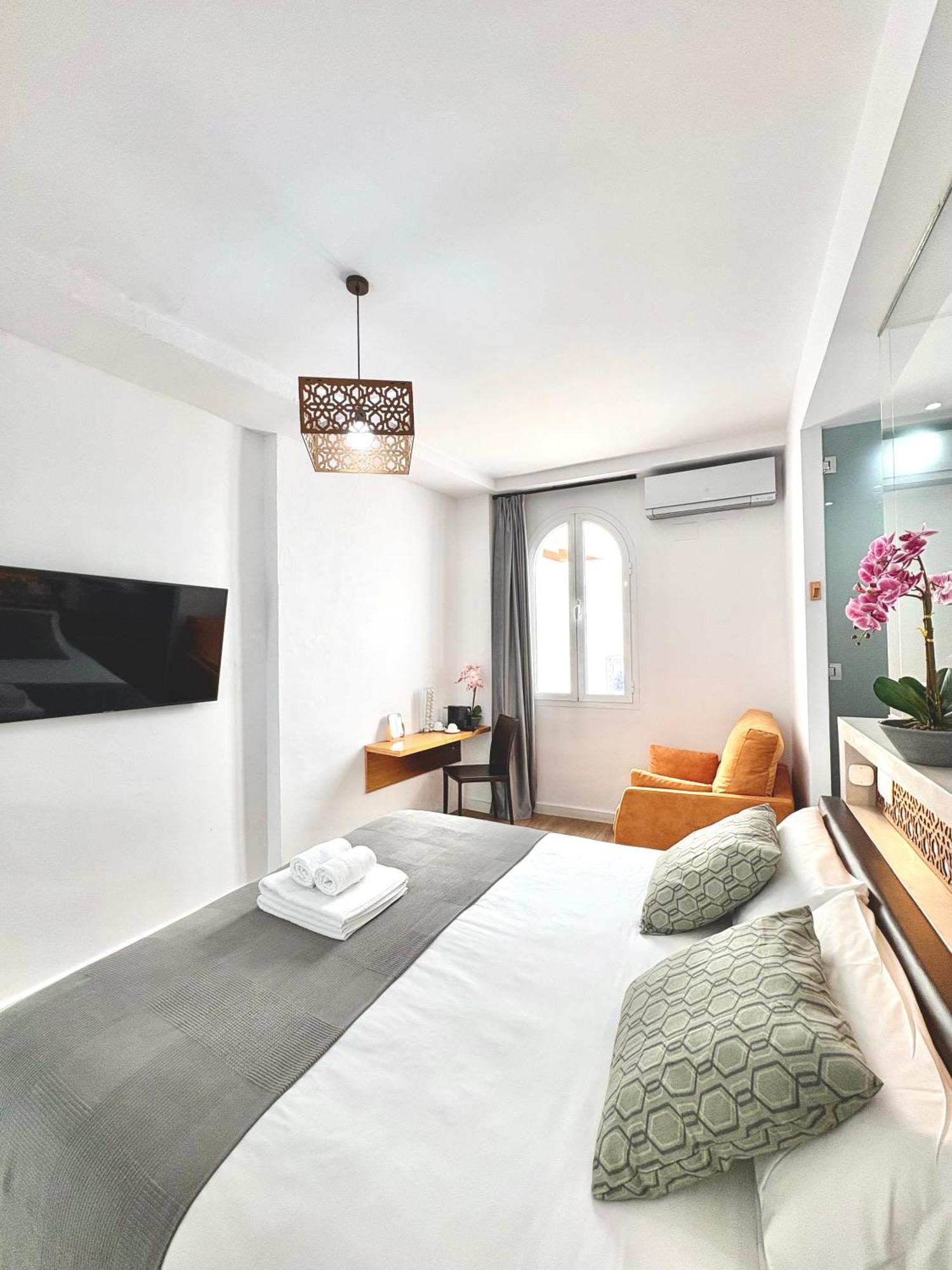 Unique House - Private Spa&Pool -StayinSevilla Kültér fotó