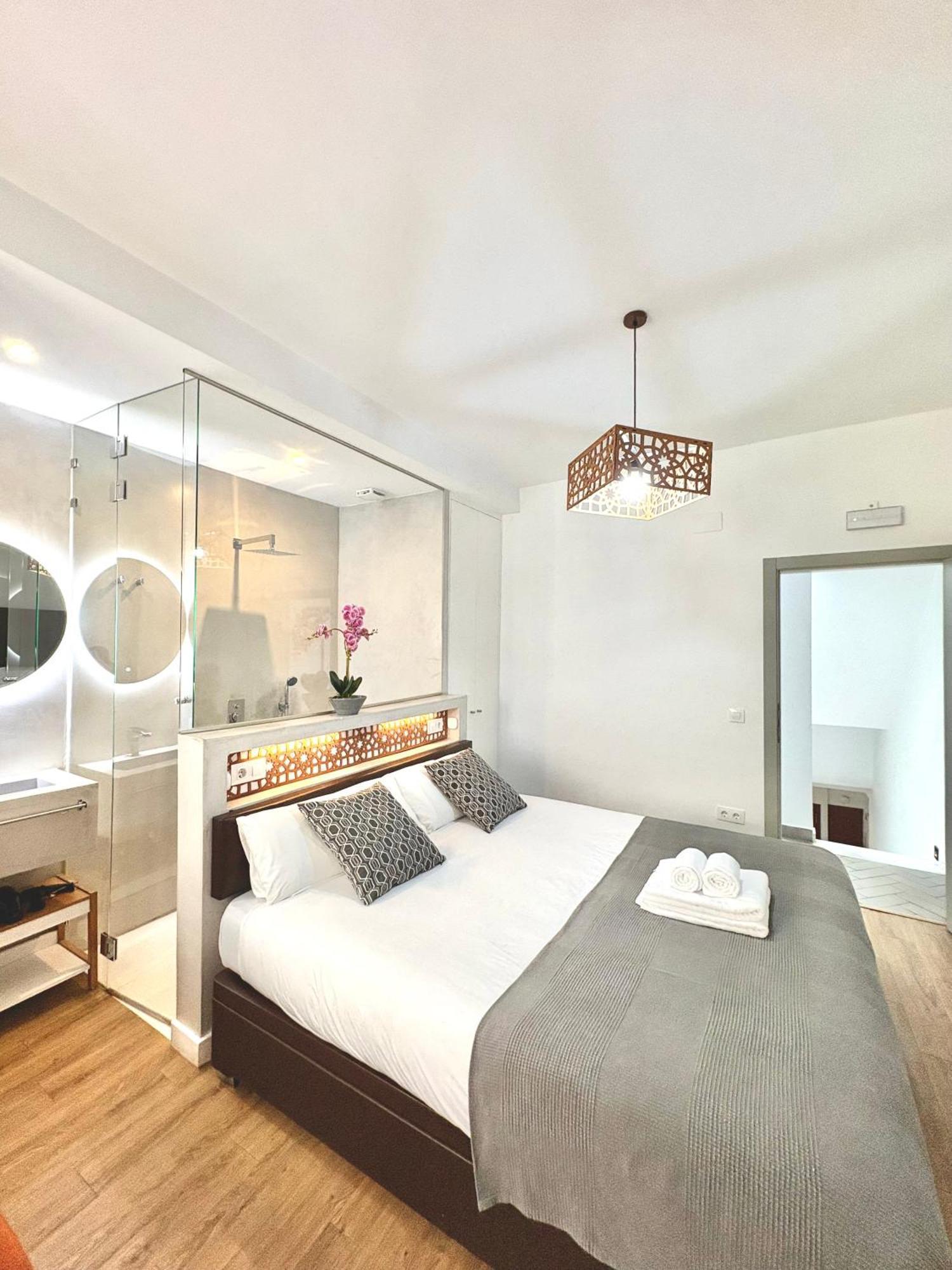 Unique House - Private Spa&Pool -StayinSevilla Kültér fotó